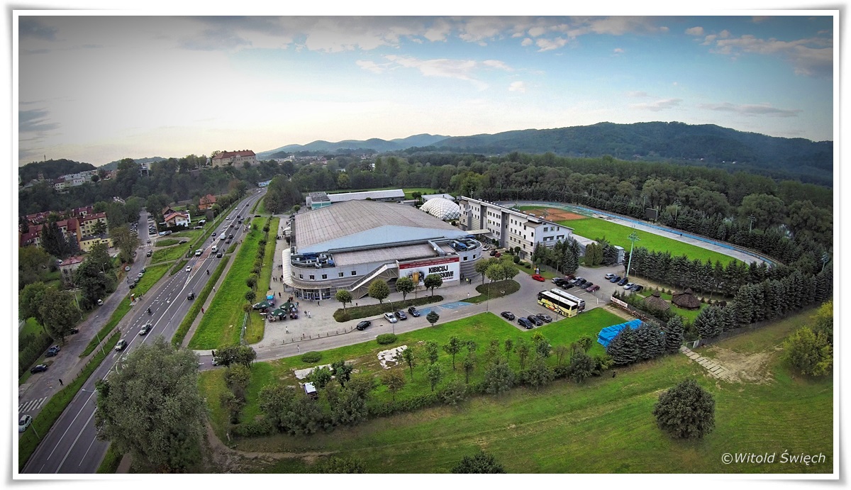 Witold_Swiech_002_Arena_Sanok_z_lotu_ptaka