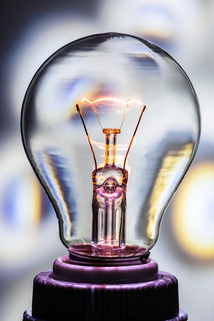 light-bulb-376926_1280-682x1024