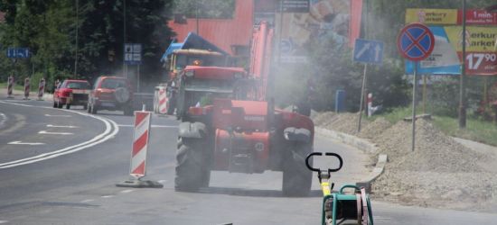 Na Dąbrówce jak w kotle! Remonty, korki i żar lejący się z nieba (ZDJĘCIA)