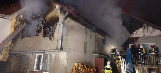 PODKARPACIE. Pożar budynku mieszkalnego. Strażacy w akcji (ZDJĘCIA)