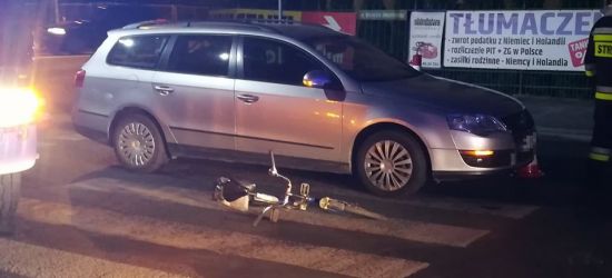 SANOK: Niebezpiecznie na przejściu dla pieszych. Rowerzystka w szpitalu (ZDJĘCIA)