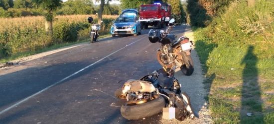 Motocyklista najechał na tył przyczepy. Zmarł w szpitalu