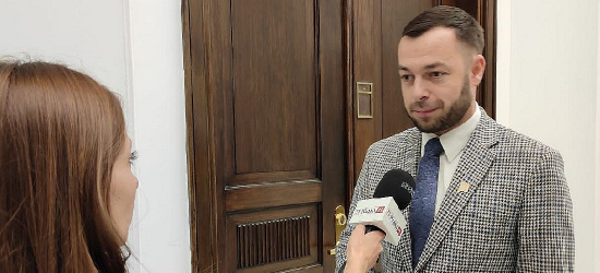 BARTOSZ ROMOWICZ: Z brzytwą na gardle mówią o pakiecie demokratycznym (VIDEO)