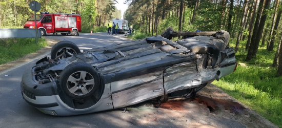 REGION: Dwóch pasażerów ucierpiało w wypadku (ZDJĘCIE)