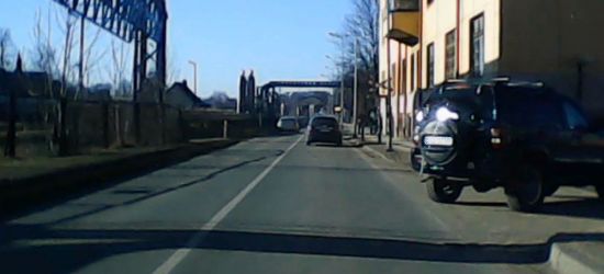 SANOK: Wymuszenie pierwszeństwa i prowokowanie kolizji (VIDEO)