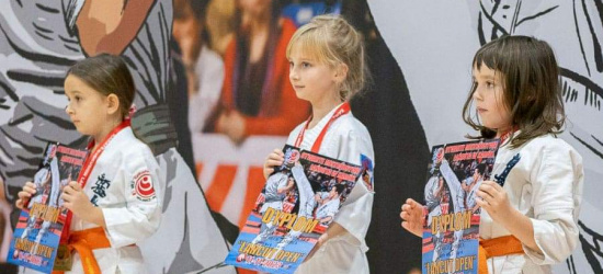 SANOCKI KLUB KARATE: Sukces na zawodach w Łańcucie (ZDJĘCIA)