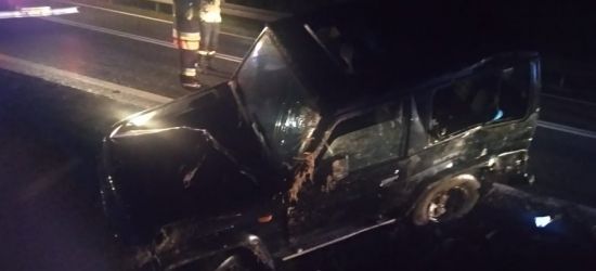 18-latek wypadł z drogi na zakręcie (ZDJĘCIA)