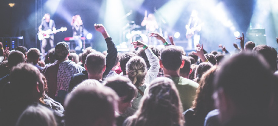 IMPREZOWY ROZKŁAD JAZDY: Disco polo? Teatr? Kabaret? Dla każdego coś się znajdzie!