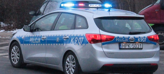 9-latka potrzebowała natychmiastowej pomocy lekarza. Policja eskortowała dziewczynkę do szpitala