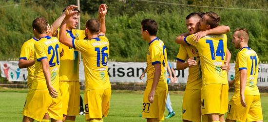 Stal była łaskawa dla rywala i wygrała „tylko” 3:0. Defensywa sanoczan imponuje (SKRÓT, ZDJĘCIA)