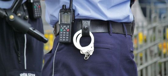 REGION: 18-letni złodziej zabierał biżuterię i gotówkę