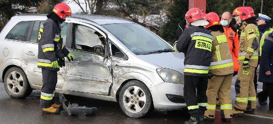 SANOK: Zderzenie trzech pojazdów na Dąbrówce! (VIDEO, FOTO)