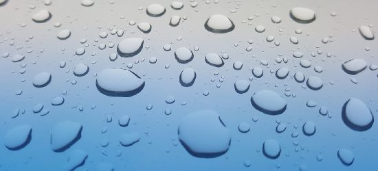 Deszczowy poranek. Ostrzeżenie meteo