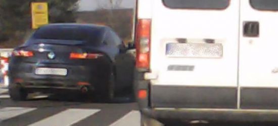 TREPCZA: Skandaliczne zachowanie! Wyprzedzał na przejściu dla pieszych! (VIDEO)