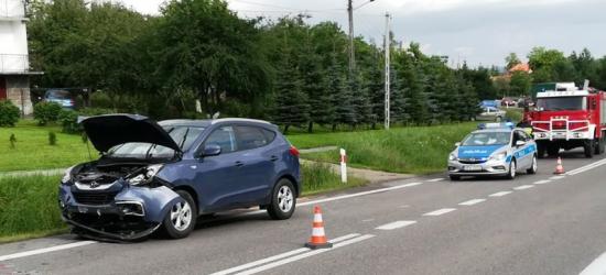 PAKOSZÓWKA: Zderzenie dwóch osobówek (FOTO)