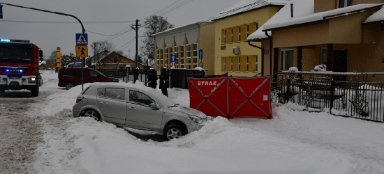PODKARPACIE: Tragiczne zdarzenie w Nowosielcu. Nie żyje kierowca, dziecko w stanie ciężkim