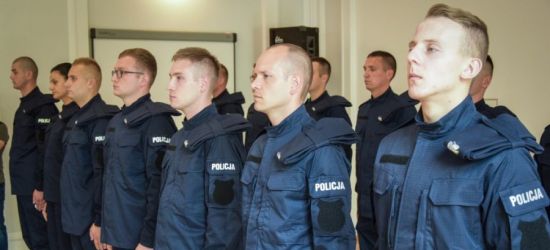 Ślubowanie nowo przyjętych policjantów (FOTO)