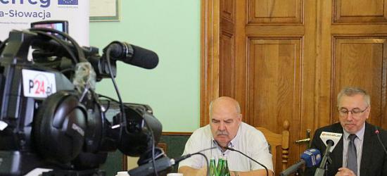 SZPITAL SANOK: Nowy blok operacyjny ma szansę powstać do 2016 roku (FILM)