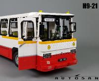 Autosan z klocków LEGO, sterowany za pomocą pilota. Model jest wyposażony w dwustopniową skrzynię biegów (WYWIAD, FILM, ZDJĘCIA)