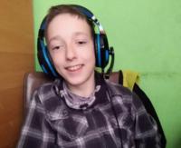Mateusz cierpi na dziecięce porażenie mózgowe. Aby samodzielnie funkcjonować, potrzebuje pomocy