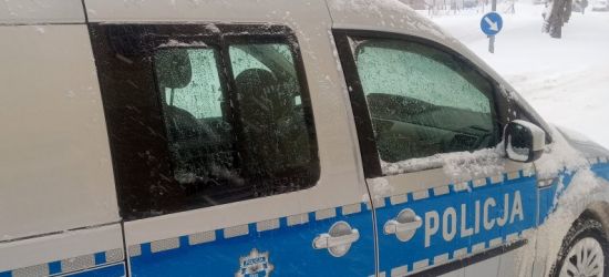 GMINA ZARSZYN. 93-latka upadła i leżała w śniegu. Była skrajnie wyziębiona (FOTO)
