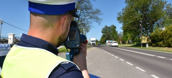 PODKARPACIE: 18-latek pędził 121 km/h w obszarze zabudowanym!