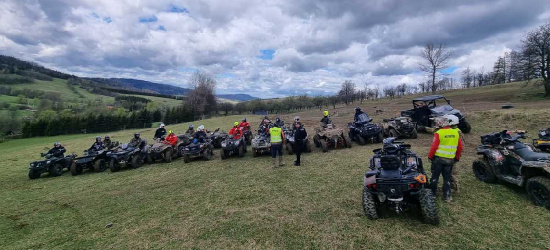BIESZCZADY: W trudnym terenie potrzebne są wiedza i umiejętności (ZDJĘCIA)