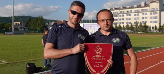 Ekipa „Łączy nas piłka” na meczu w Sanoku!