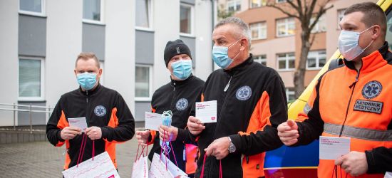 Świąteczny prezent od VIVO! dla ratowników medycznych (ZDJĘCIA)