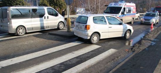 Funkcjonariusz straży granicznej ratował potrąconą kobietę i jej 5-letnie dziecko (ZDJĘCIA)