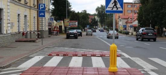 SANOK: Dwie nowe wysepki i remont chodnika. GDDKiA zakończyła prace na sanockich drogach (ZDJĘCIA)