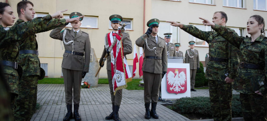 Ślubowanie nowo przyjętych funkcjonariuszy Straży Granicznej (FOTO)