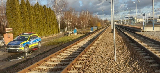 Skład towarowy potrącił 17-latka. Chłopak stracił obie stopy