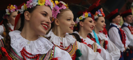 BRZOZÓW: Amfiteatr w Parku Jordanowskim otwarty! Na scenie „ogień”! (VIDEO, ZDJĘCIA)
