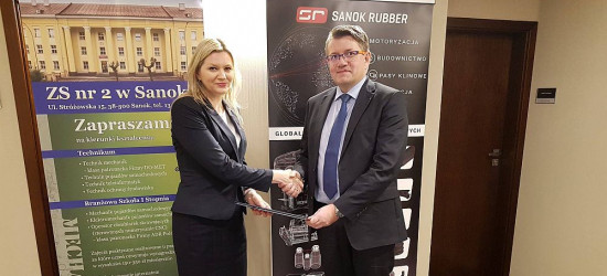 Technik automatyk w sanockim „Mechaniku”. Z patronatem Sanok Rubber
