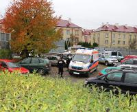 SANOK: Tragedia przy ulicy Kluski. Zwłoki mężczyzny wiszące na drzewie (FILM, ZDJĘCIA)