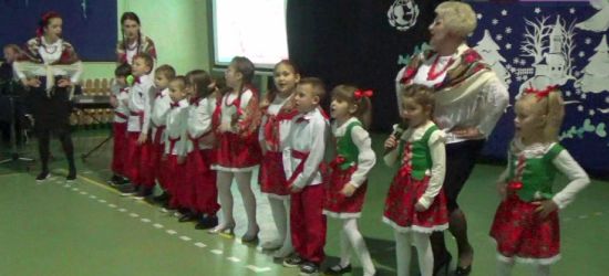 Koncert połączony z licytacją lalek. Inicjatywa godna naśladowania (VIDEO)