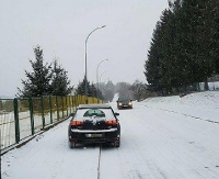 INTERWENCJA: Kierowcy skarżą się, że straż miejska czyha na klientów bazaru przy Stróżowskiej (ZDJĘCIA)