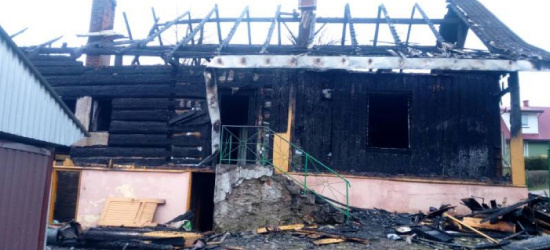 Pomóż w odbudowie domu. 90-latka z Poraża straciła wszystko (ZDJĘCIA)