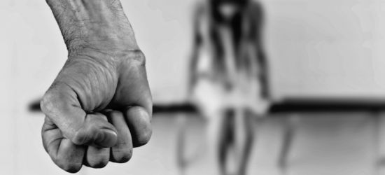 Wykorzystał seksualnie trzy córeczki. Sąd skazał go też za kazirodztwo