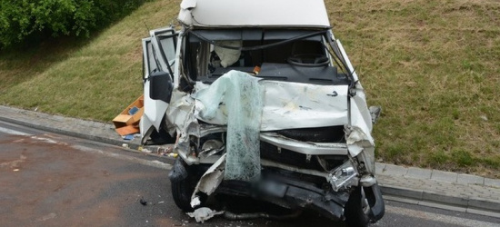 PODKARPACIE. Śmiertelny wypadek. Bus zderzył się z tirem (ZDJĘCIA)