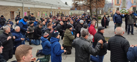 Kolejny Męski Różaniec w Sanoku. „Wynagrodzić bluźnierstwa” (VIDEO, FOTO)