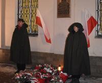 „Żołnierzu niezłomny nagrodą Ci blizny, drogowskazem Twoim Bóg, Honor, Ojczyzna”. Uroczystości na rynku i patriotyczny koncert SOUL (FILM, ZDJĘCIA)