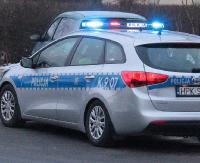 UWAGA: Samochód wjechał do rowu. Kolejne niebezpieczne zdarzenie drogowe na granicy Niebieszczan i Prusieka