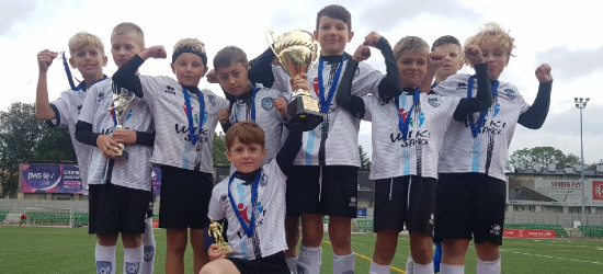 Młodzi piłkarze AP Sanok wygrywają Copalnię Talentów! (FOTO)