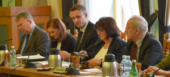 SESJA MIASTO: O nowych zobowiązaniach finansowych i kredytach