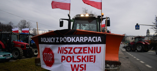 PROTEST ROLNIKÓW: Zablokowane drogi w Lesku i Rymanowie (VIDEO, ZDJĘCIA)