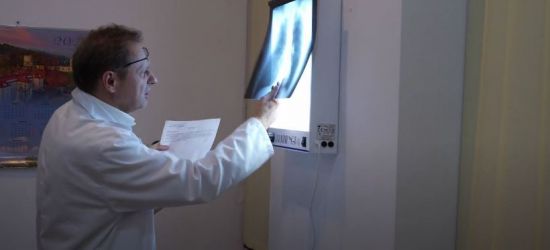 Najczęstsze pytania o amantadynę. Lek. Bodnar z Przemyśla odpowiada