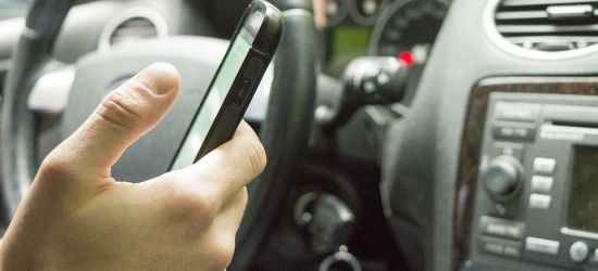 Telefon przy uchu i… mandat. Blisko 150 niesfornych kierowców