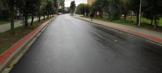 SANOK: Ul. Traugutta z parkingami i nową nakładką. Remont dobiega końca (ZDJĘCIA)